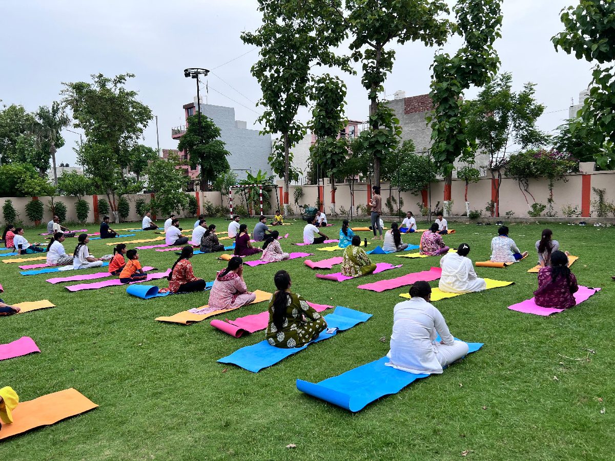Shalini, Yoga Teacher