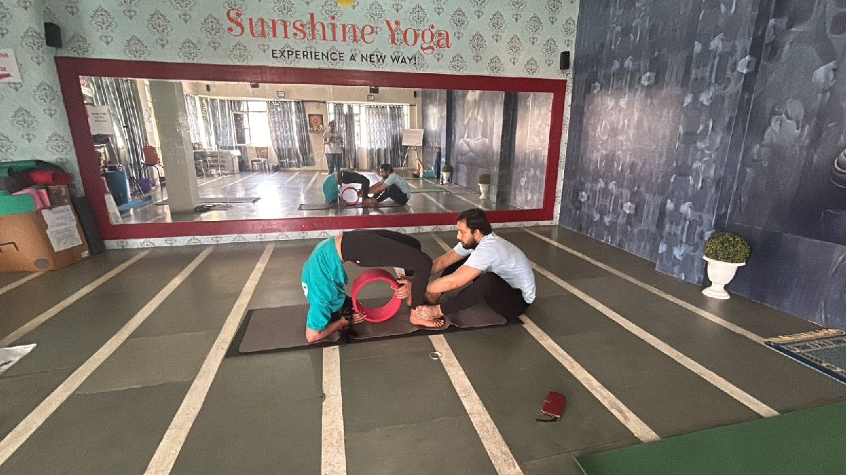 Sunshine Yoga, Yoga Teacher