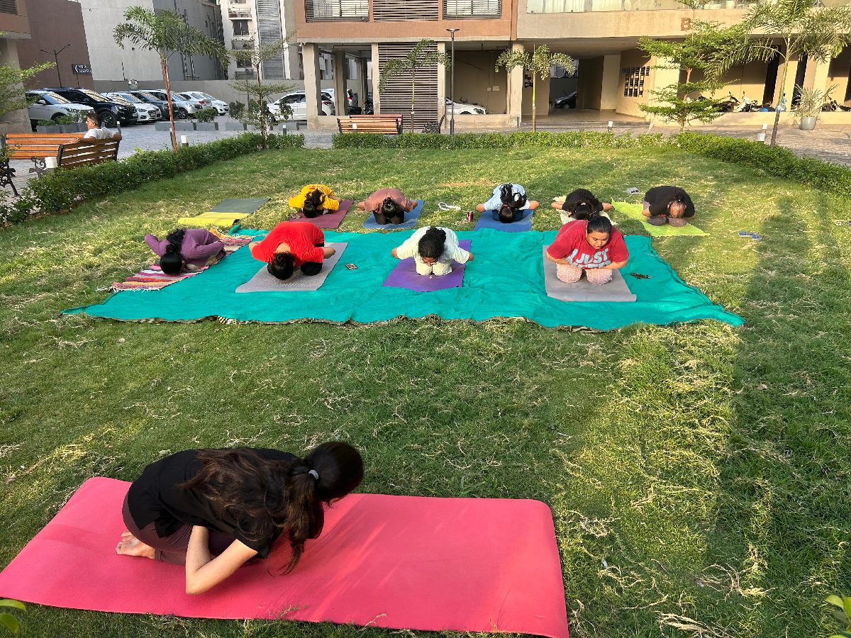 kajal charoliya, Yoga Teacher