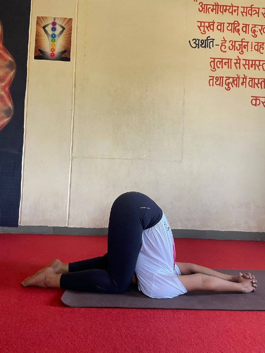 NISHITA TIWARI, Yoga Teacher