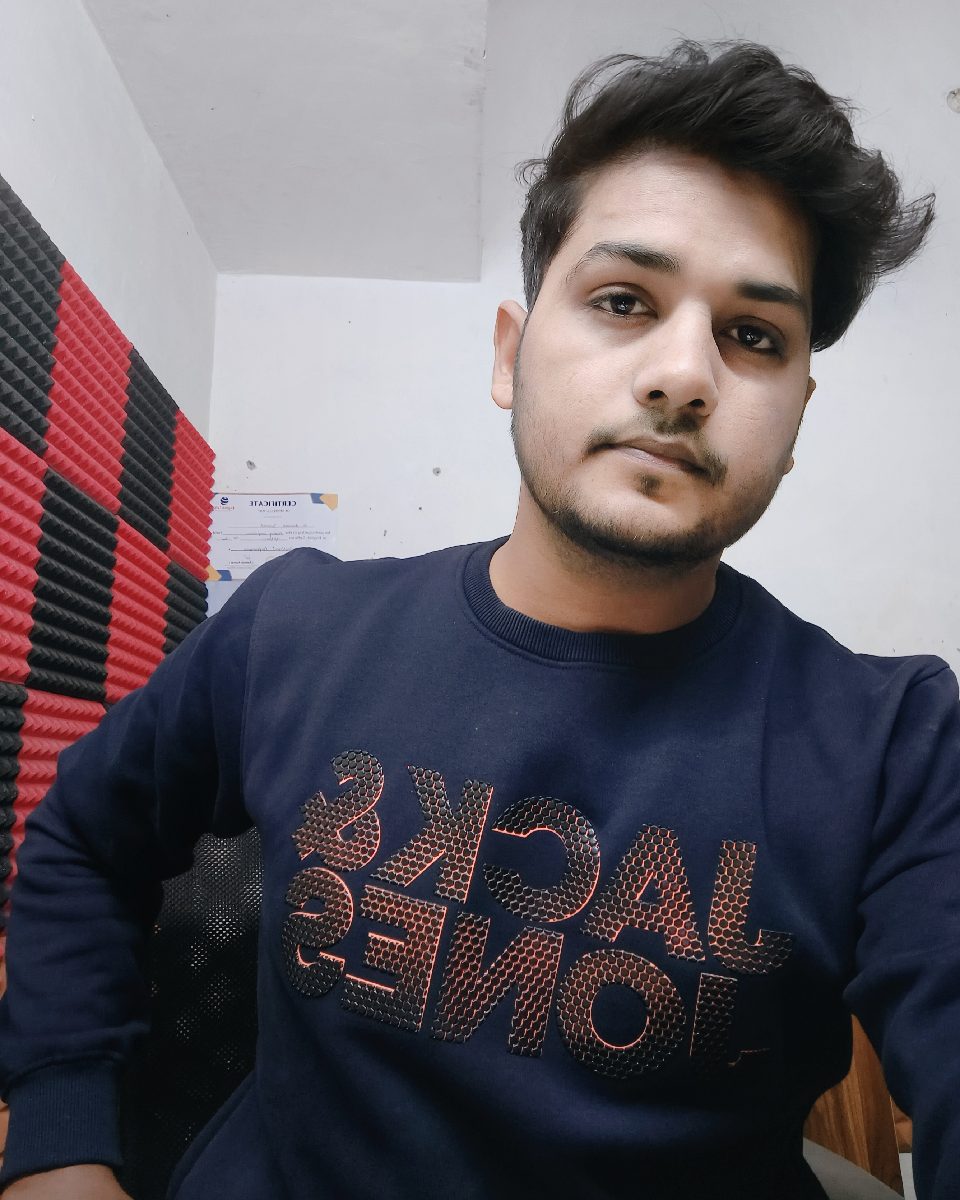 Dipu Prakash, Yoga Teacher