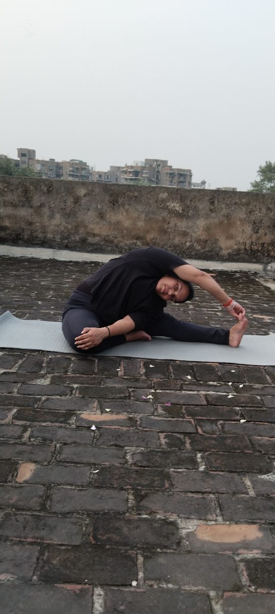 Nikita Shukla yoga teacher