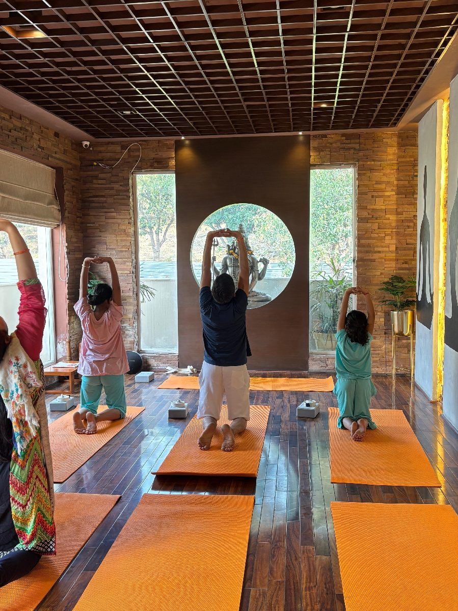 Anshika AMOLi, Yoga Teacher