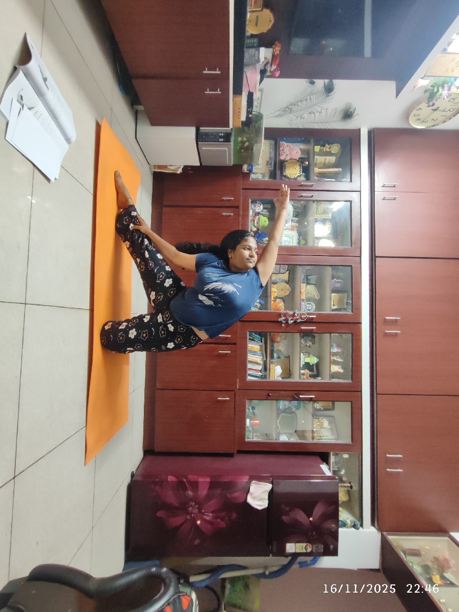 Dr Keerthana, Yoga Teacher