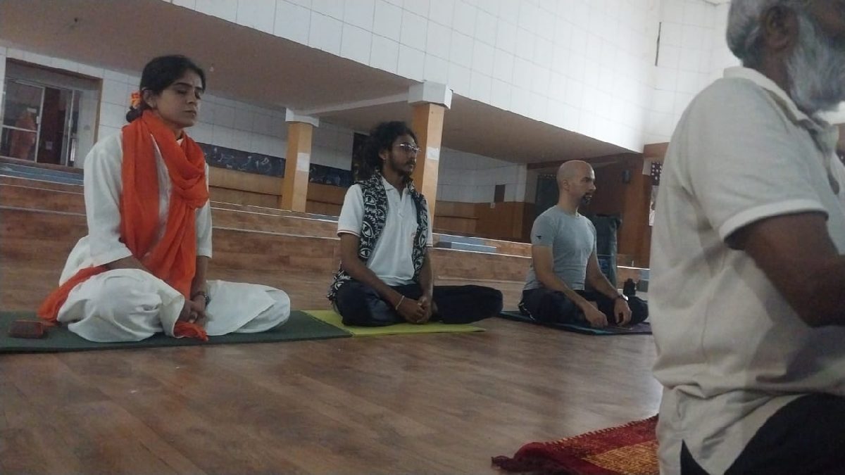Vignesh V, Yoga Teacher