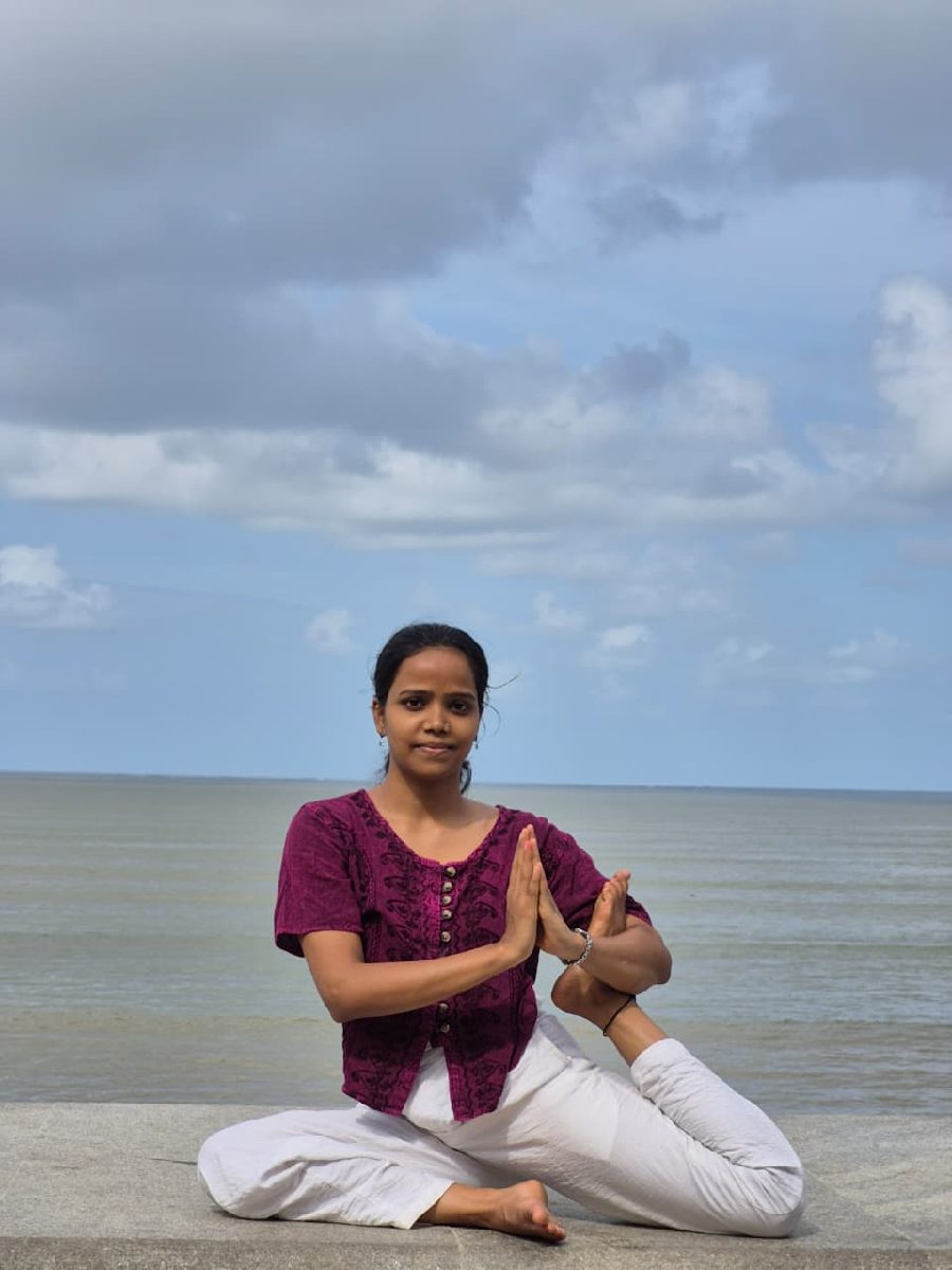 Shweta Thakur, Yoga Teacher